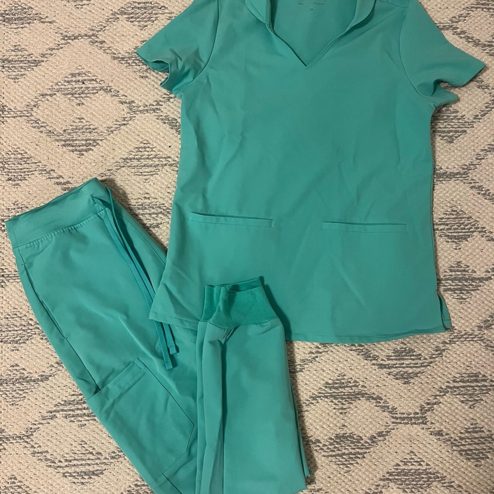 Mandala XS Scrub Sets